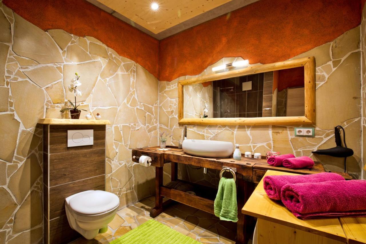 Ferienwohnung Chiara 쿠로르트오이빈 외부 사진